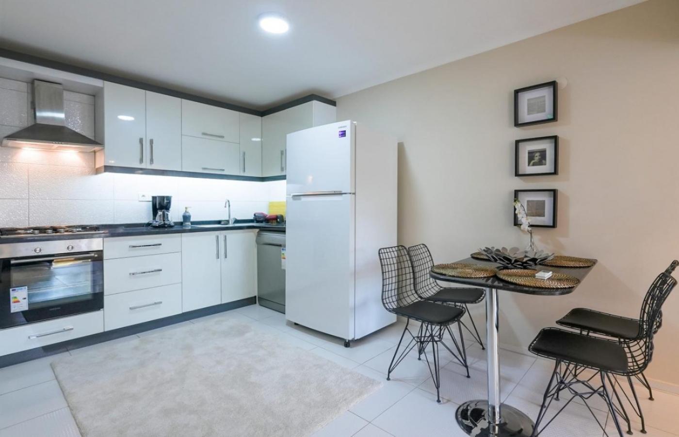 Apartament Excellent Flat Near Hadrian'S Gate Antalya Zewnętrze zdjęcie